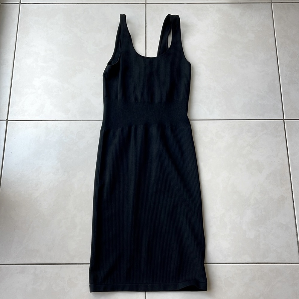 NEW Balance Athletica / Vitality black bodycon dress